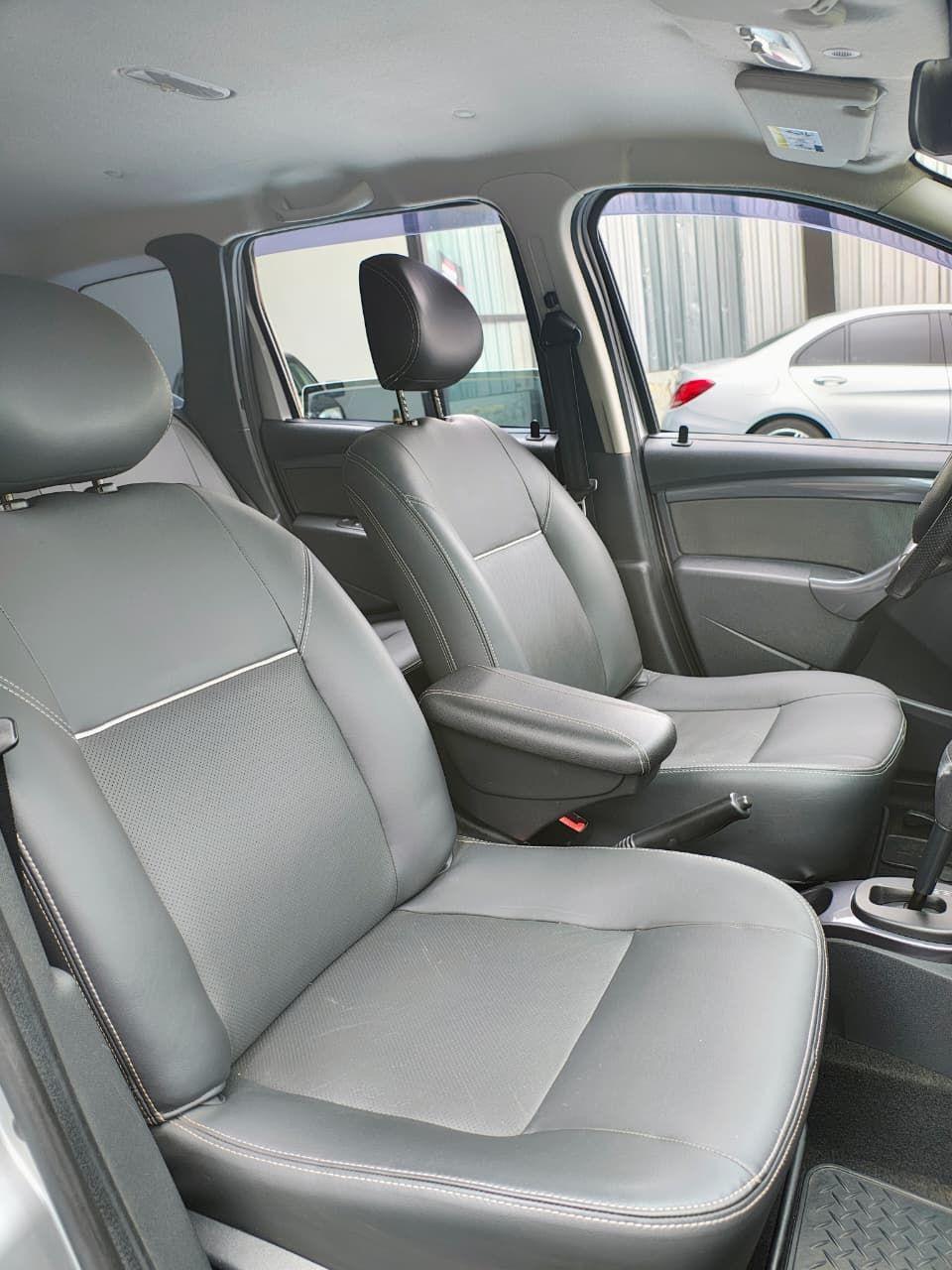 RENAULT Duster - Foto