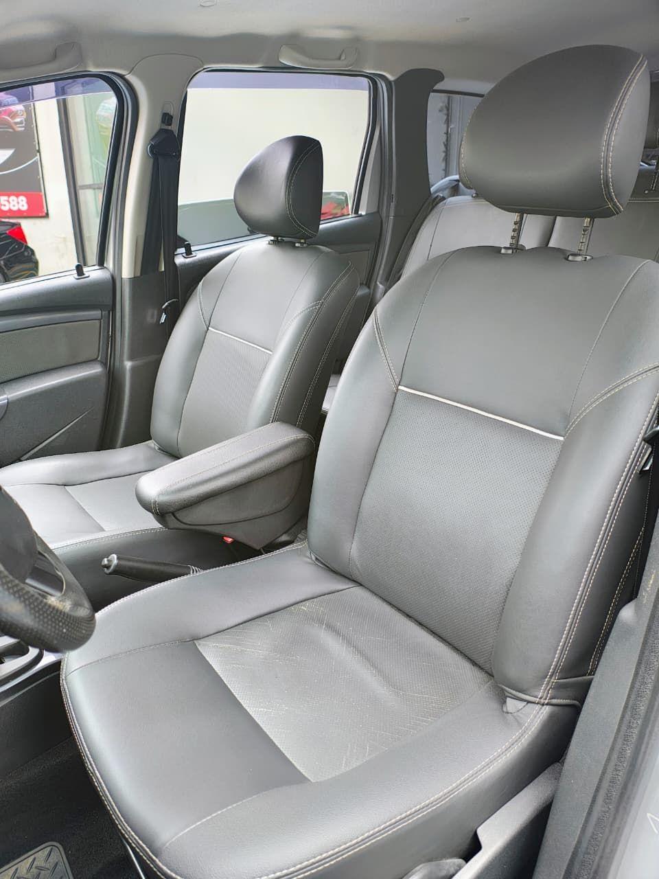 RENAULT Duster - Foto