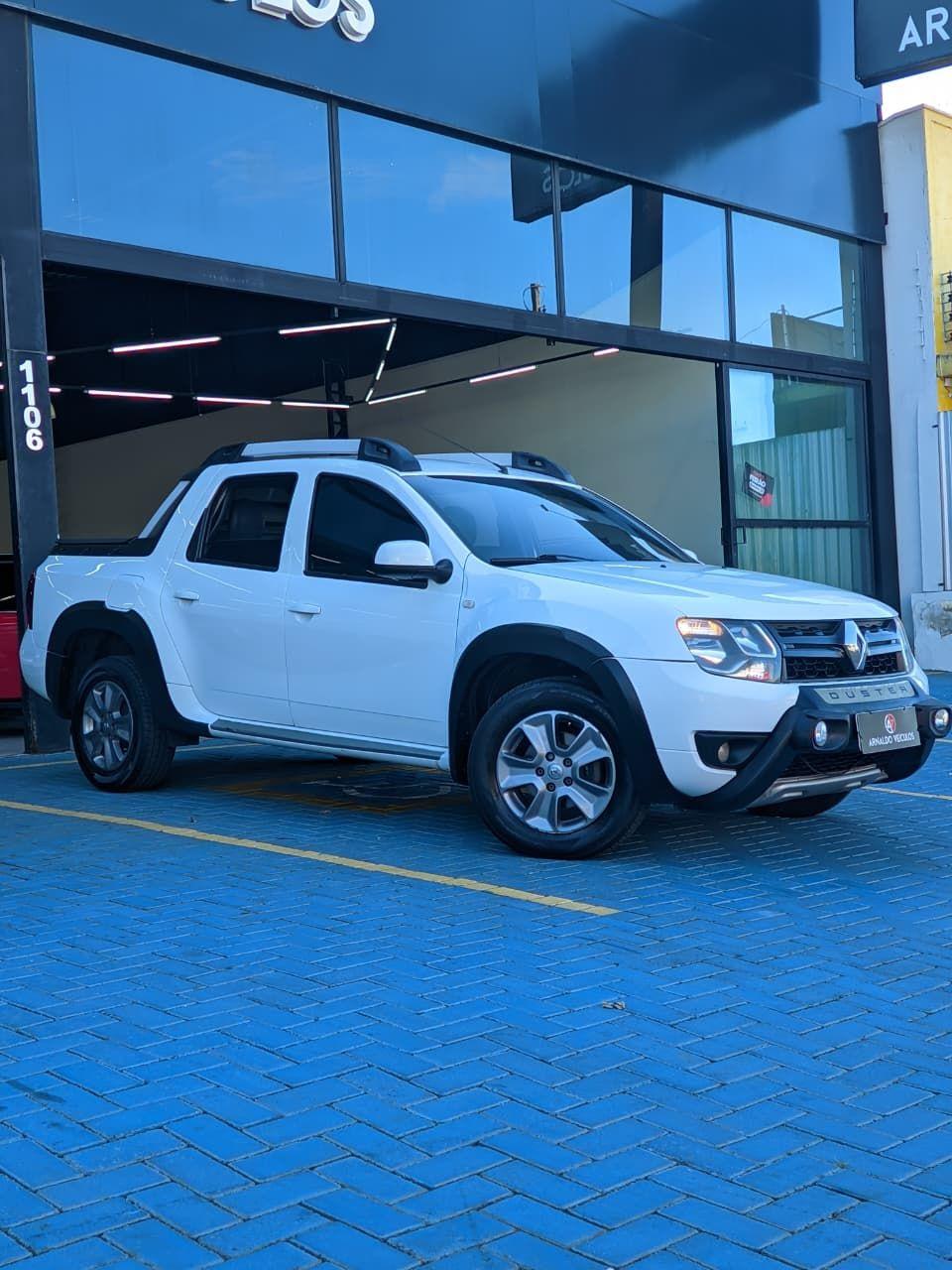 RENAULT Duster - Foto