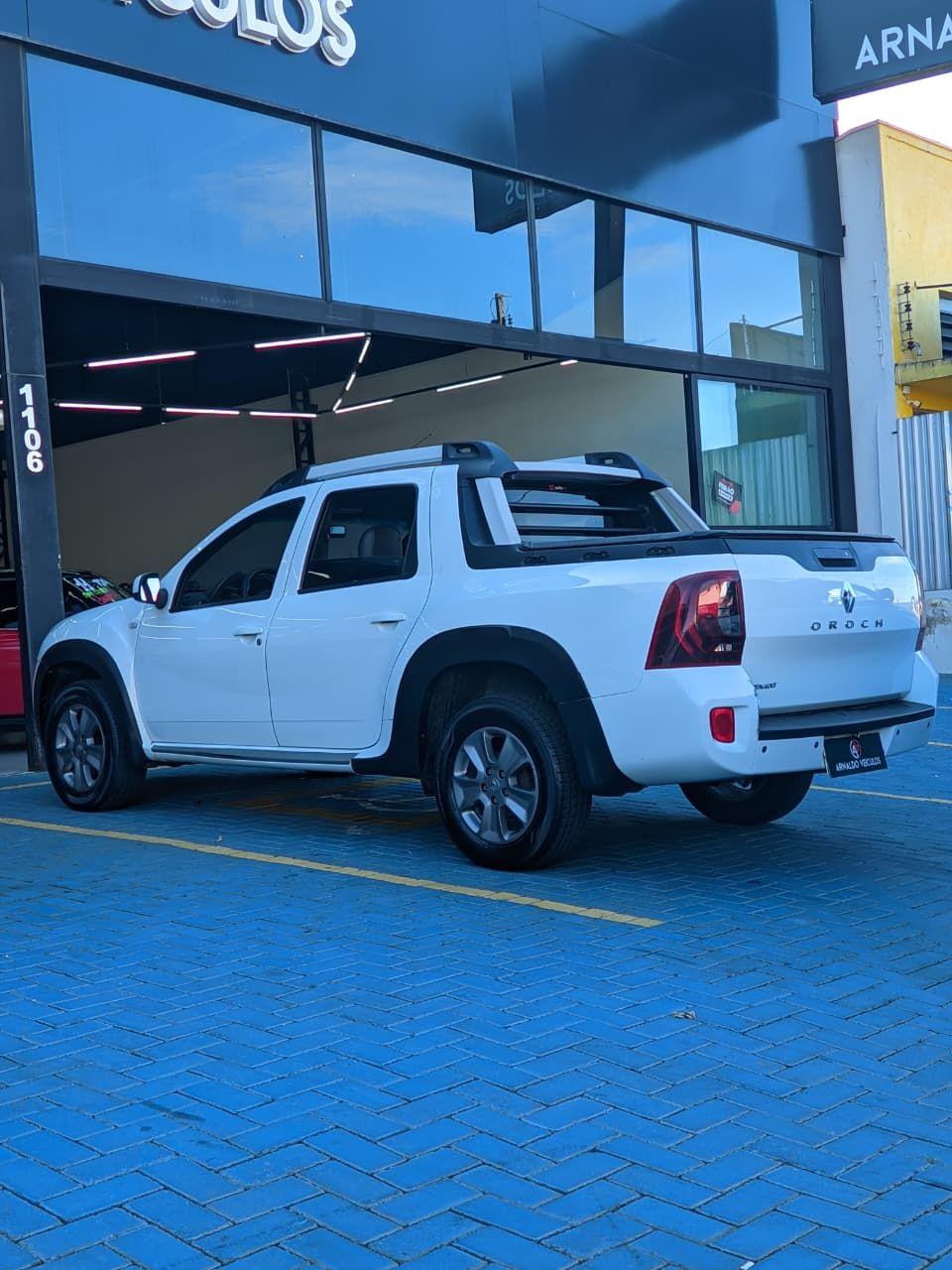 RENAULT Duster - Foto