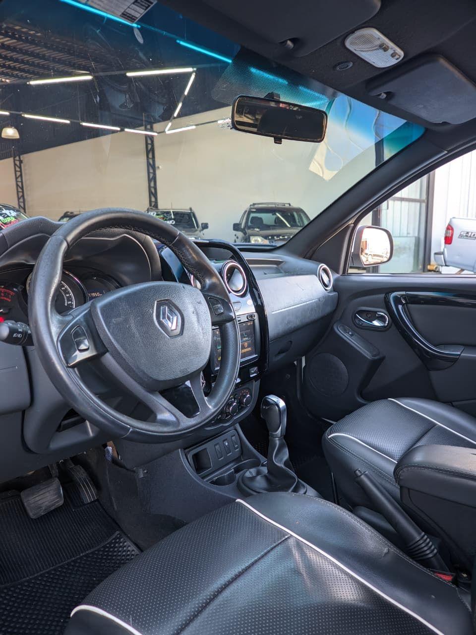 RENAULT Duster - Foto