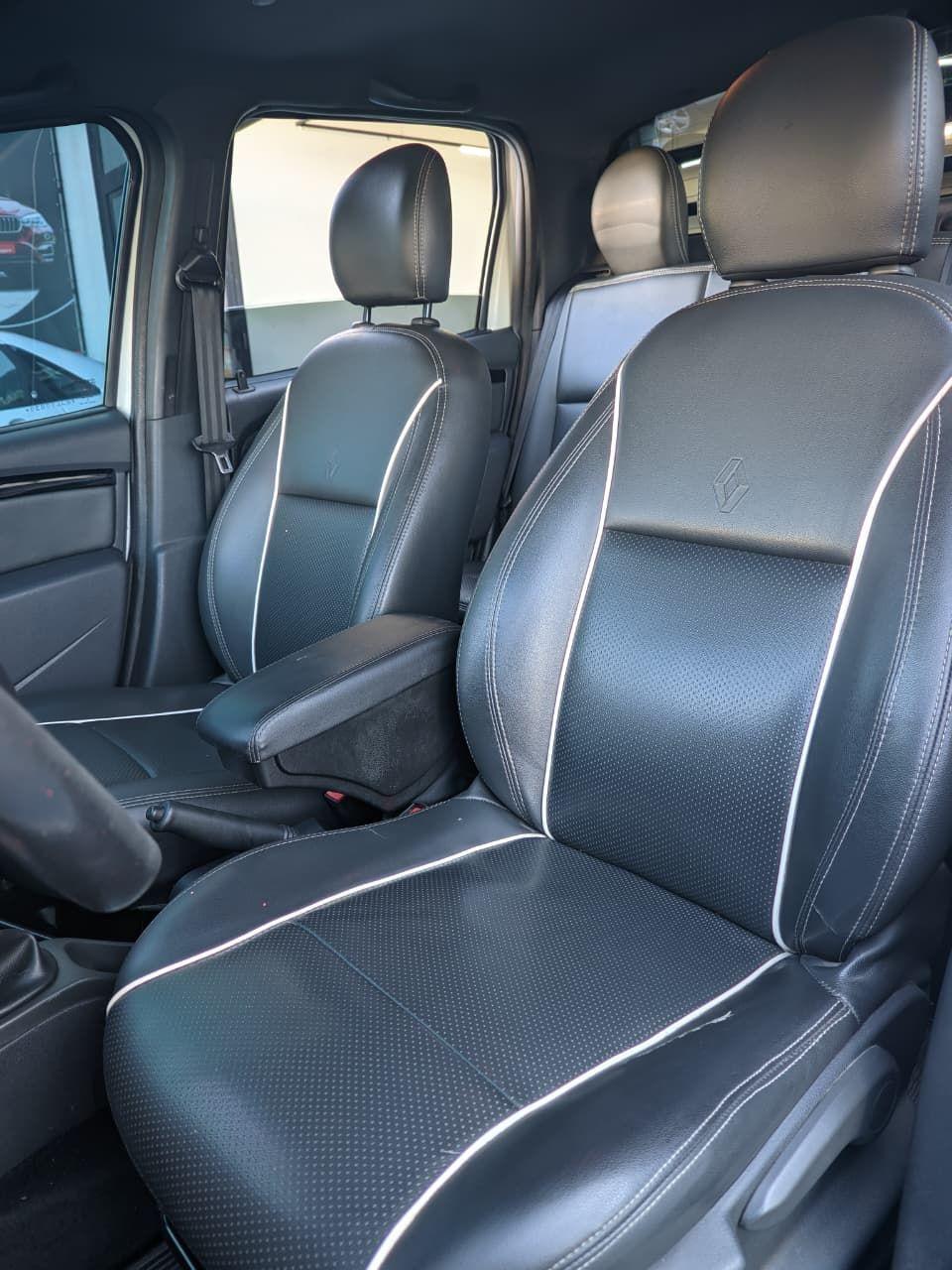 RENAULT Duster - Foto