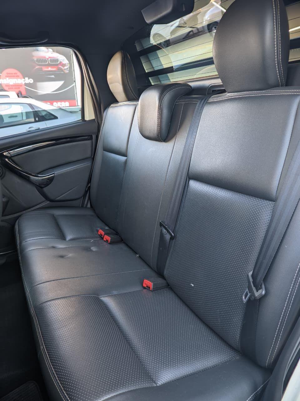 RENAULT Duster - Foto