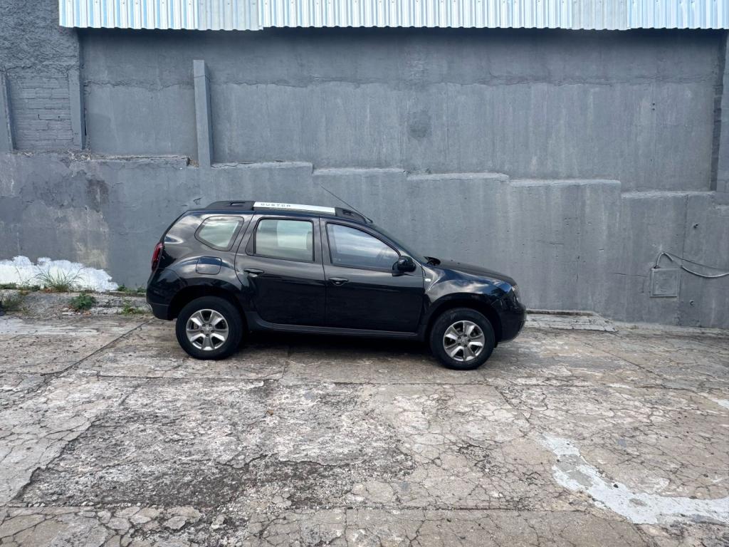 RENAULT Duster - Foto