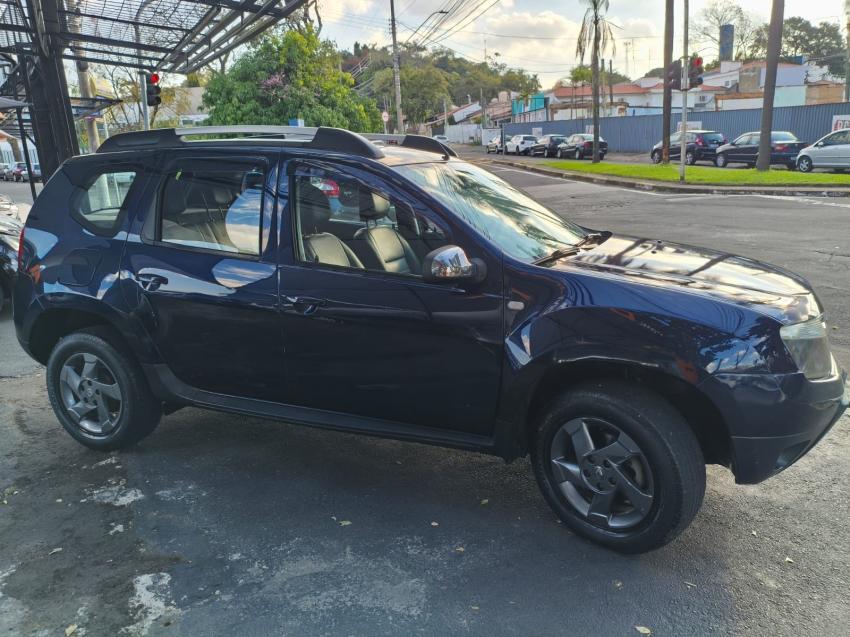RENAULT Duster - Foto