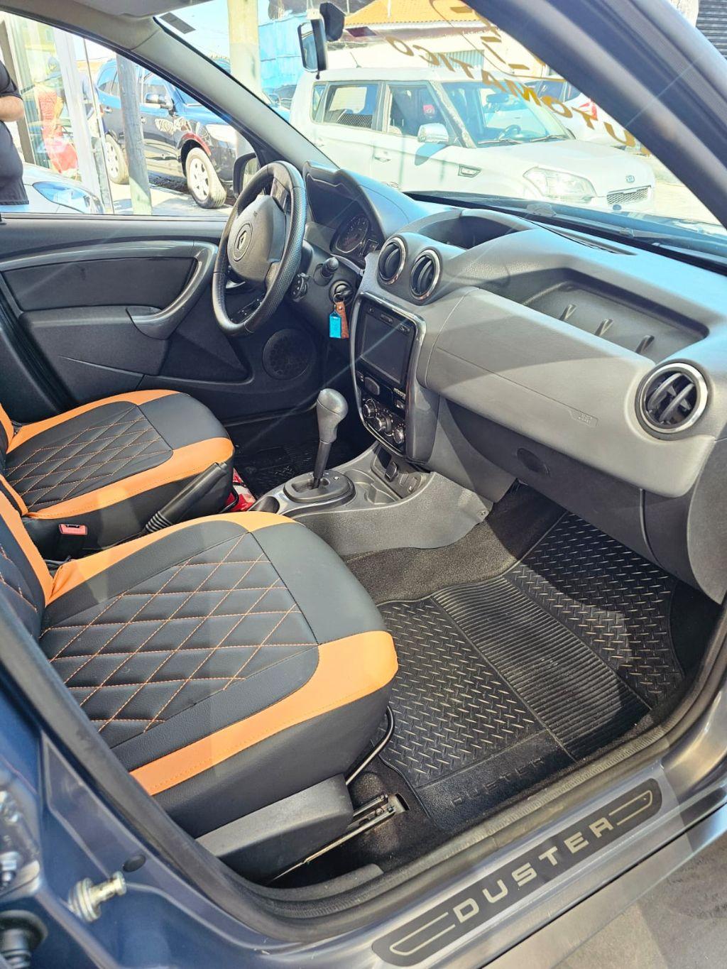 RENAULT Duster - Foto