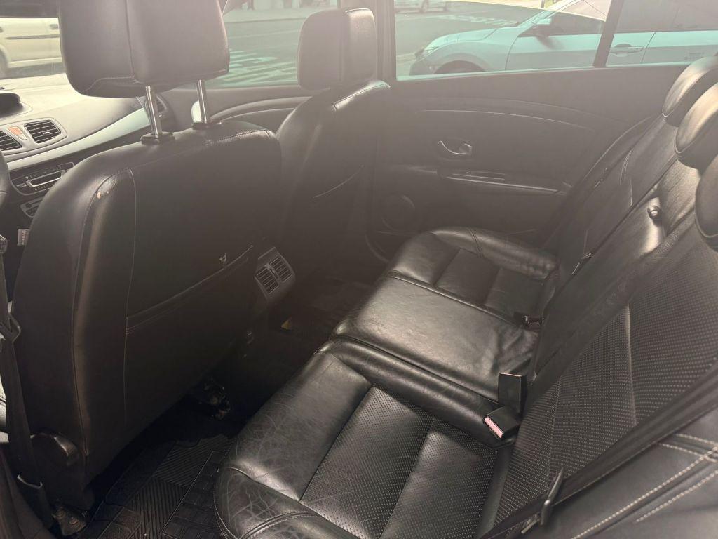 RENAULT Fluence - Foto