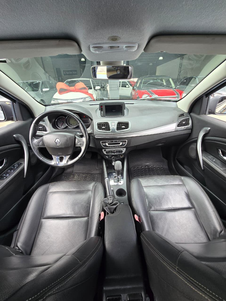 RENAULT Fluence - Foto