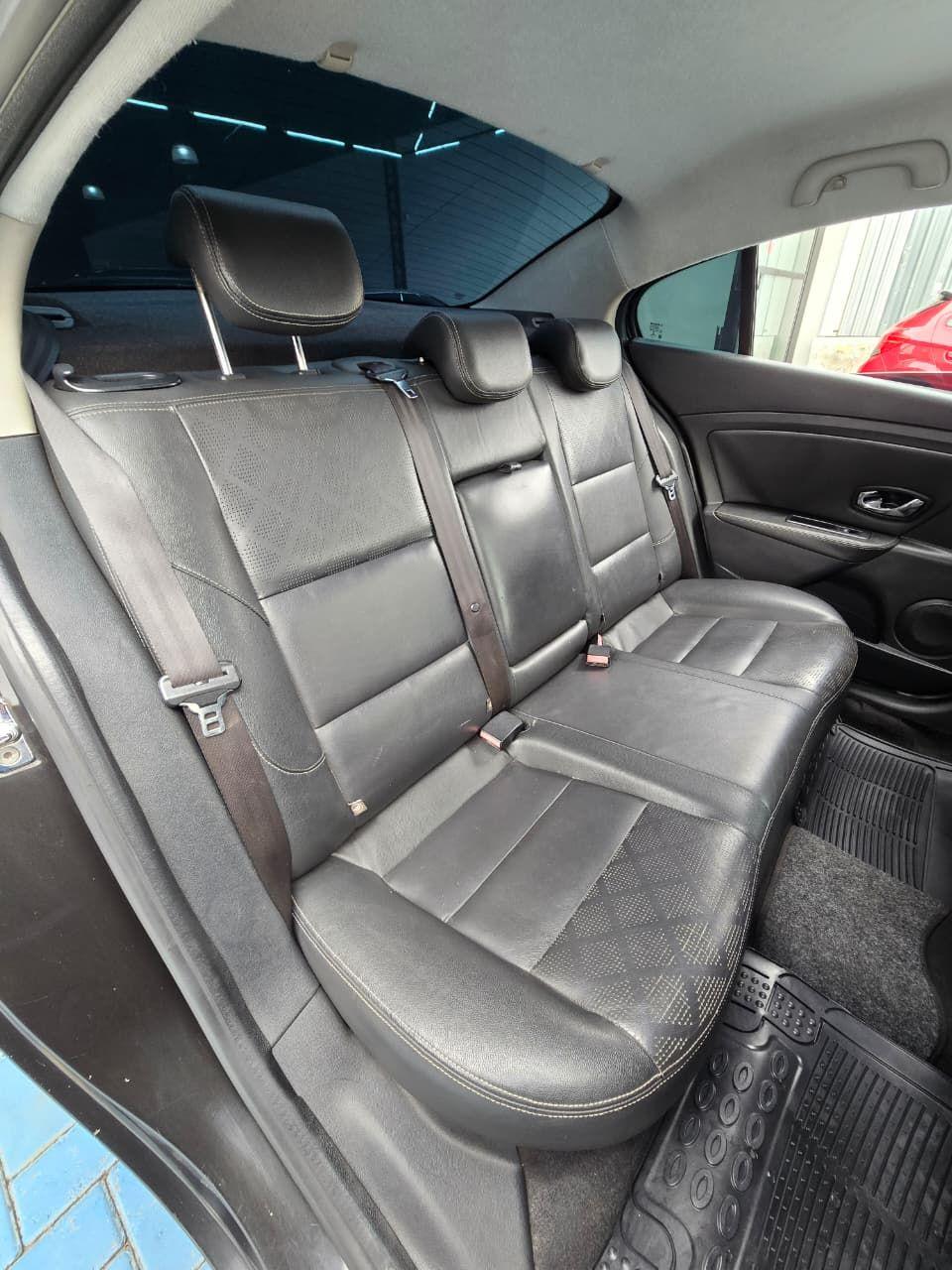 RENAULT Fluence - Foto