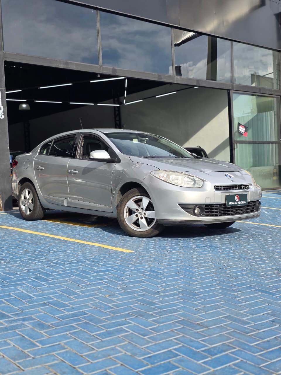 RENAULT Fluence - Foto