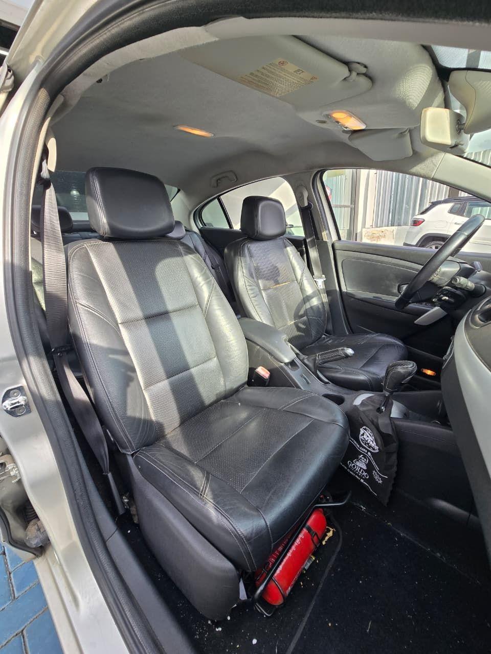 RENAULT Fluence - Foto