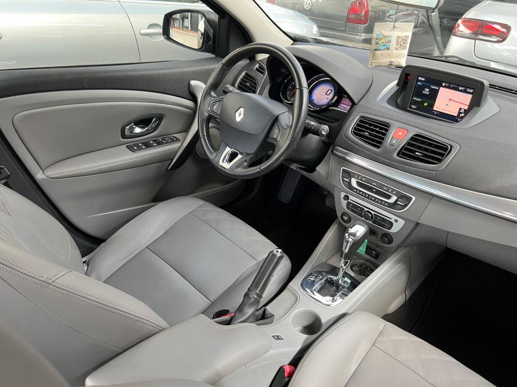 RENAULT Fluence - Foto