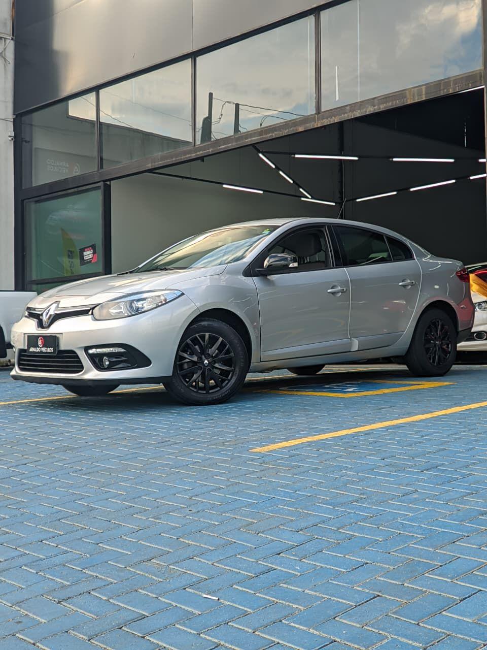 RENAULT Fluence