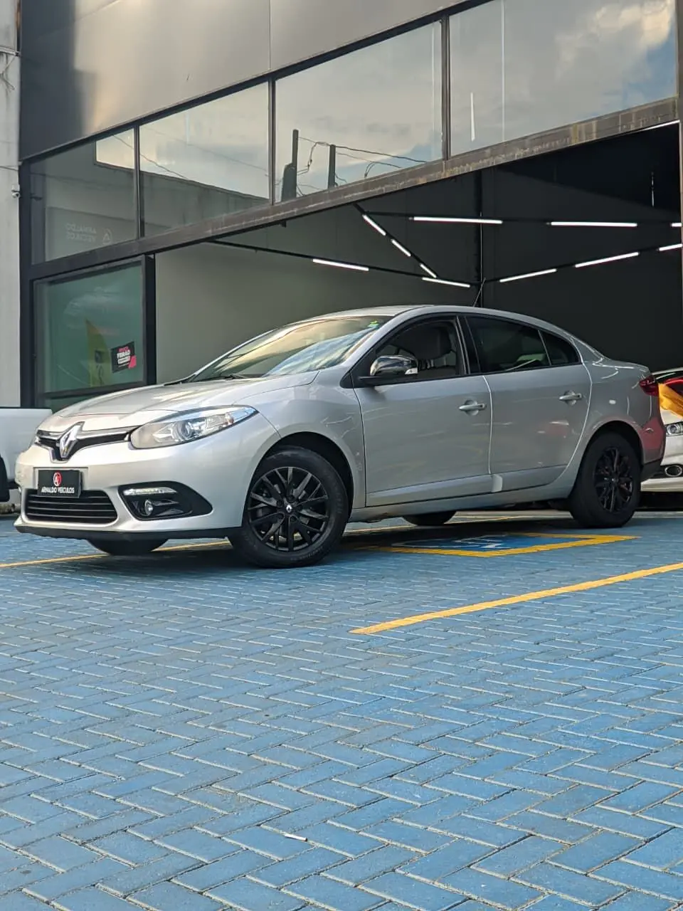 RENAULT Fluence