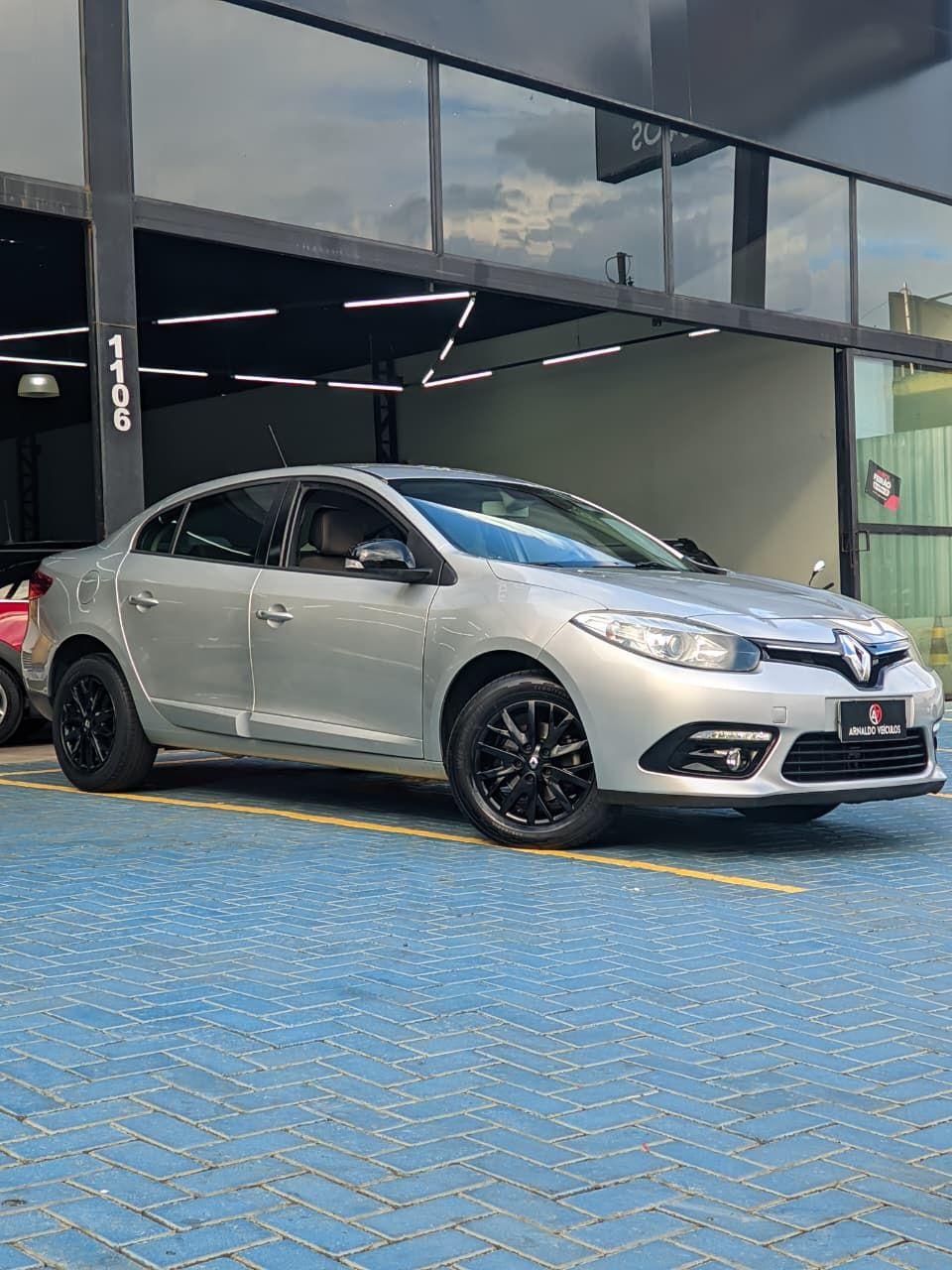 RENAULT Fluence - Foto