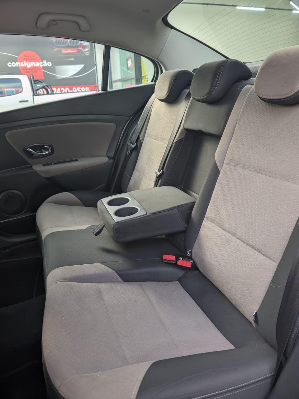 RENAULT Fluence - Foto