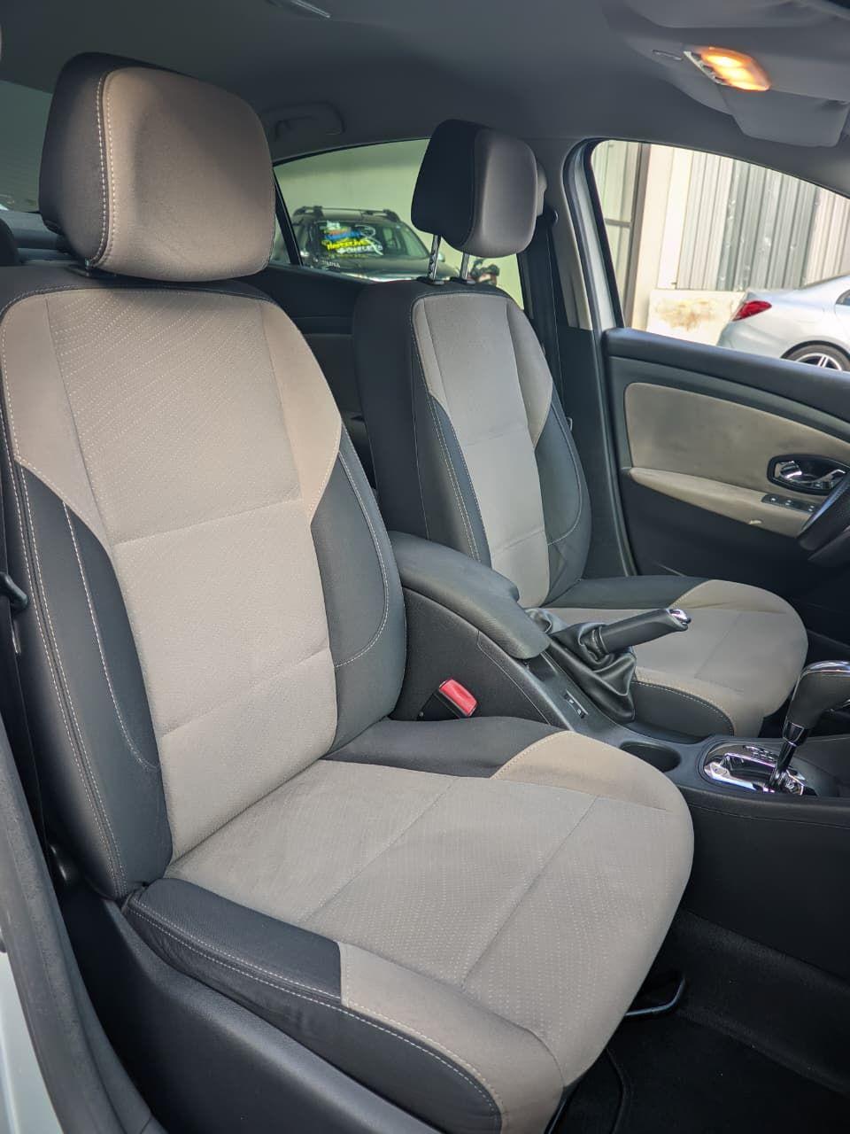 RENAULT Fluence - Foto