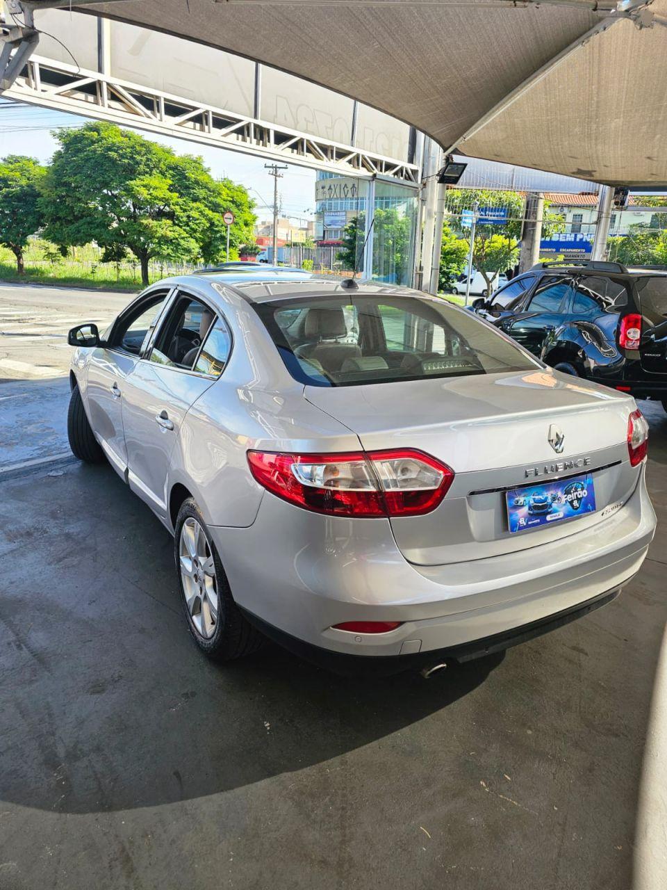 RENAULT Fluence - Foto