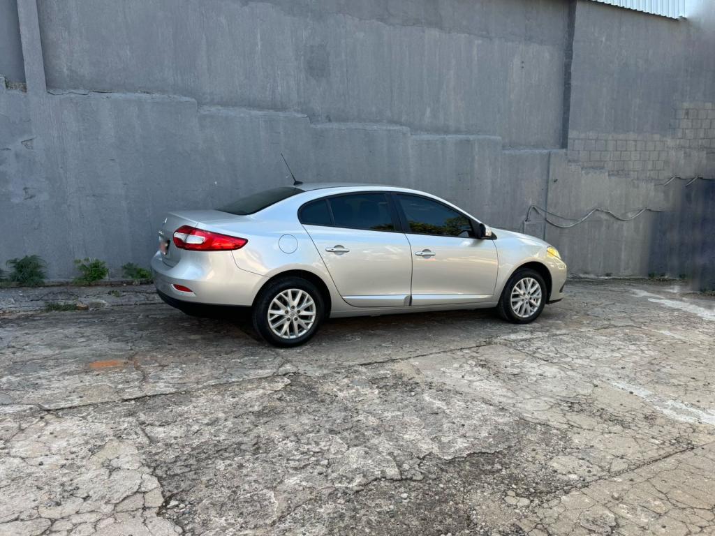RENAULT Fluence - Foto