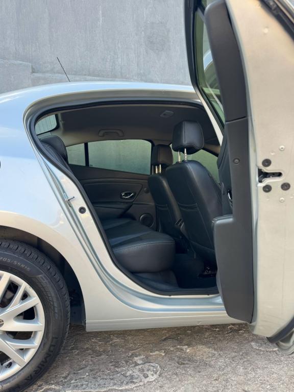 RENAULT Fluence - Foto
