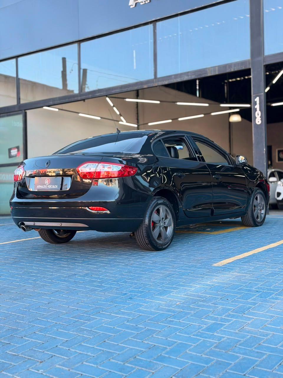 RENAULT Fluence - Foto