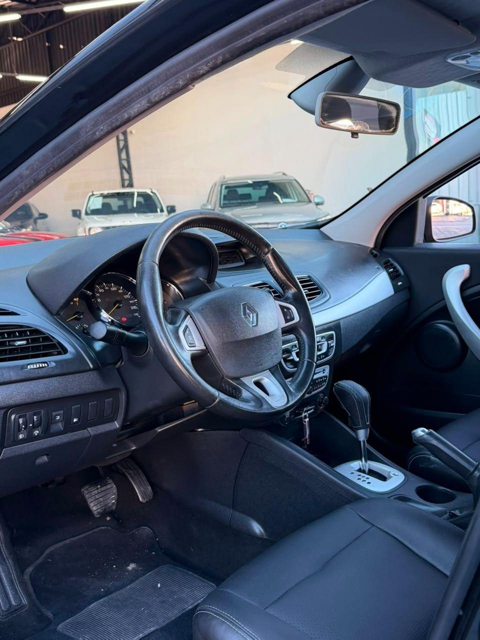 RENAULT Fluence - Foto