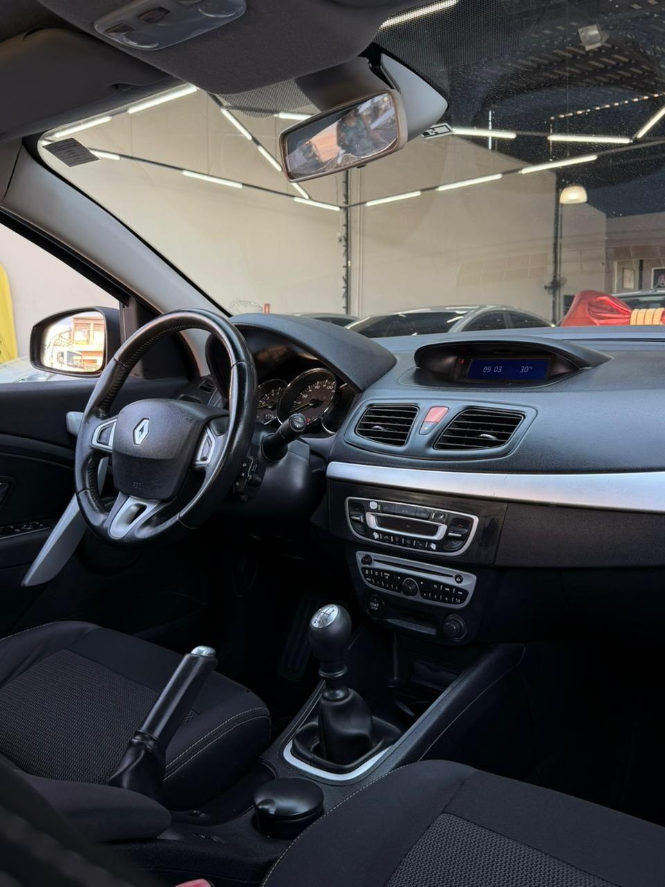 RENAULT Fluence - Foto