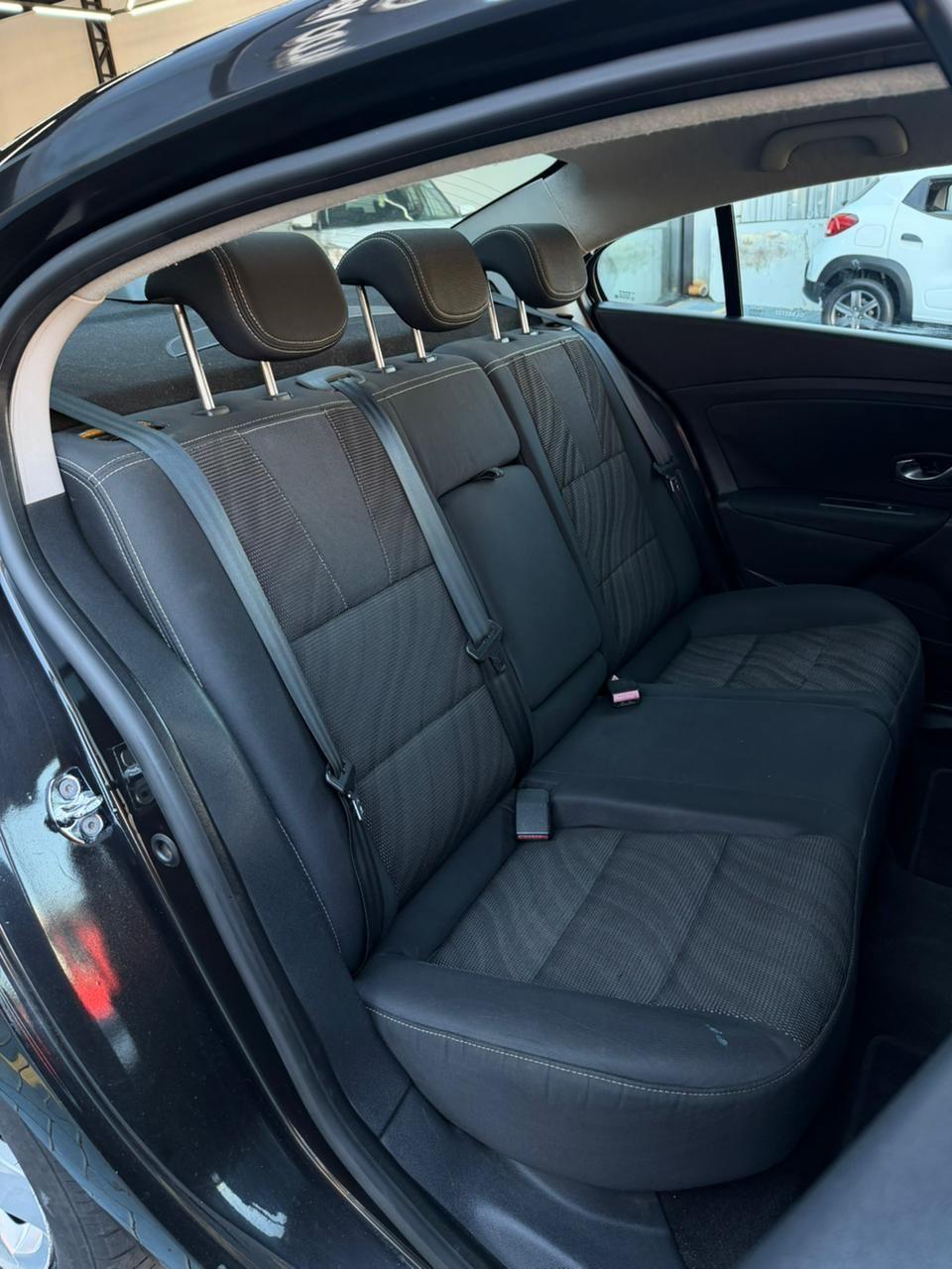 RENAULT Fluence - Foto