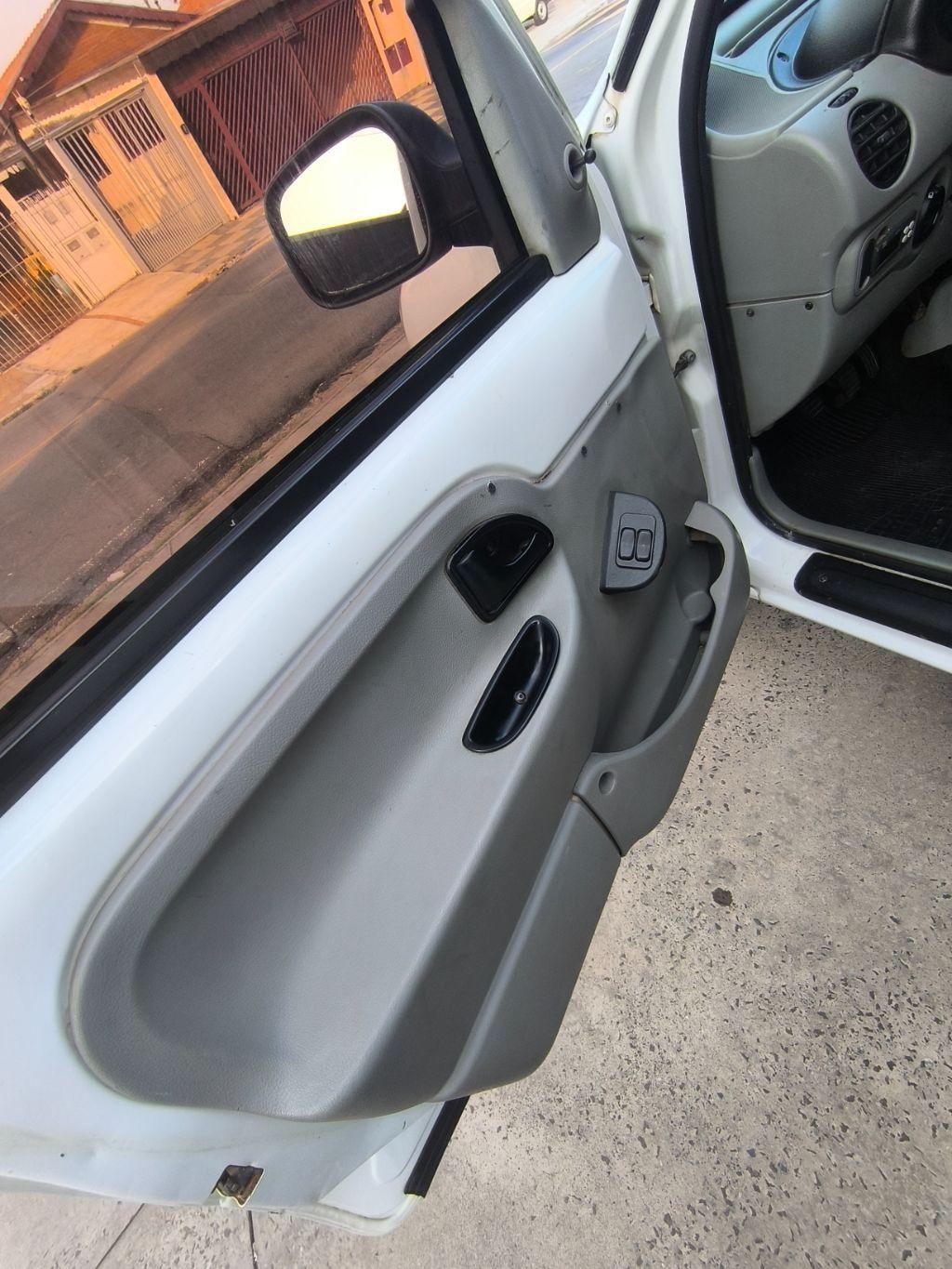 RENAULT Kangoo - Foto