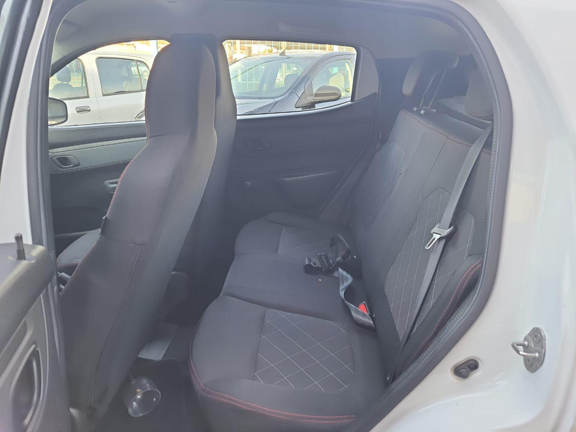 RENAULT Kwid - Miniatura