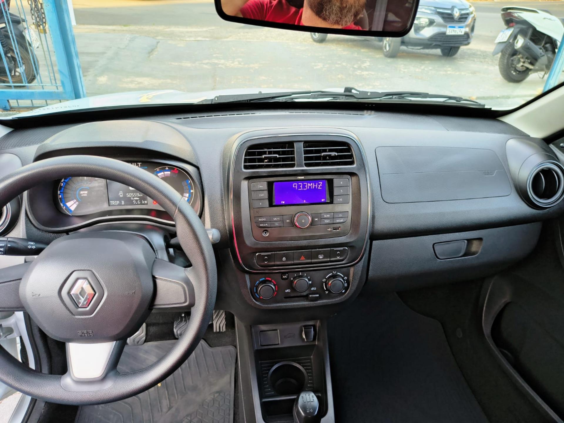 RENAULT Kwid - Miniatura