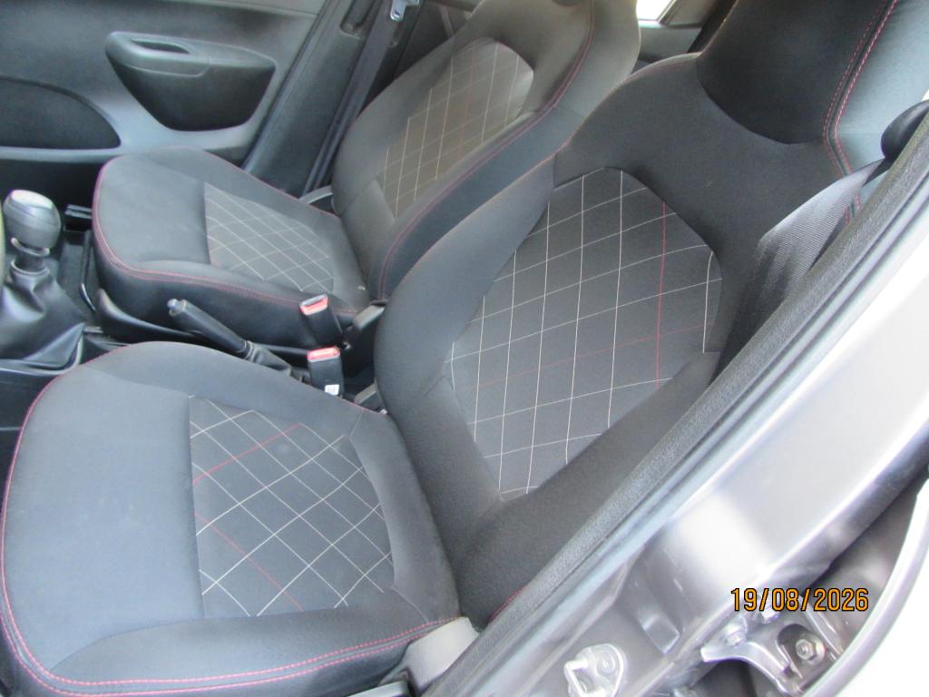 RENAULT Kwid - Foto