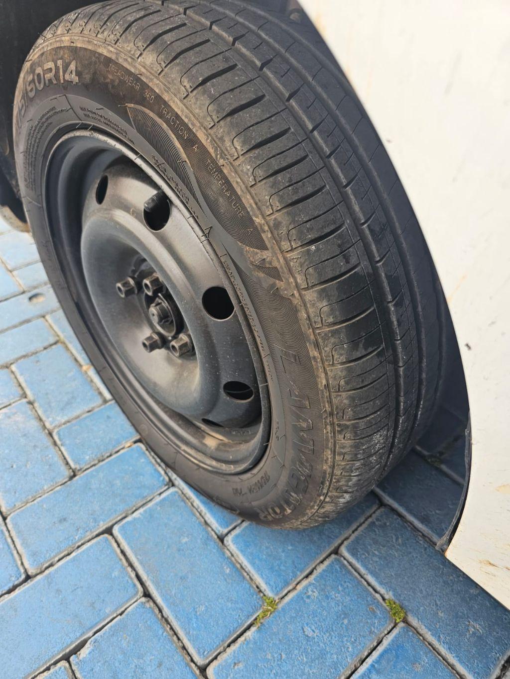 RENAULT Logan - Foto