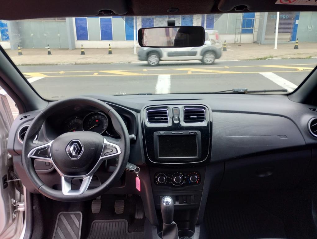 RENAULT Logan - Foto