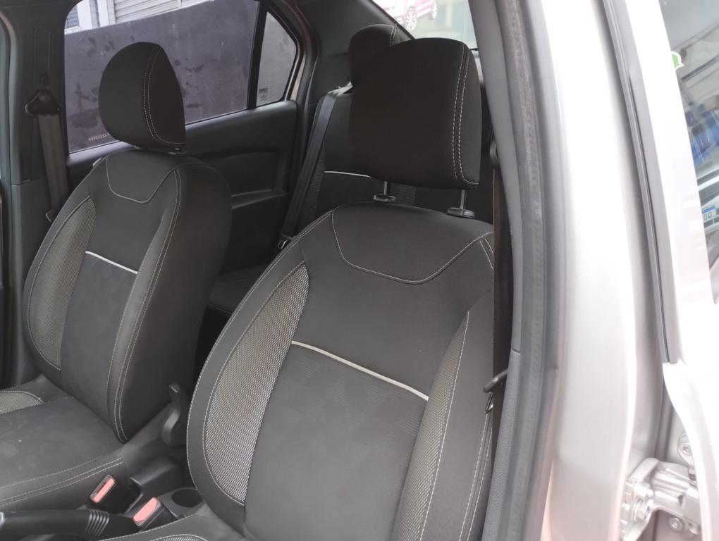 RENAULT Logan - Foto