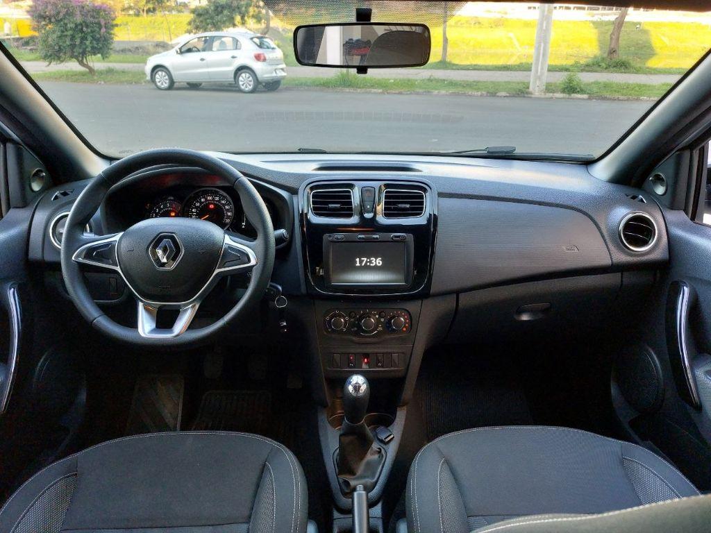 RENAULT Logan - Foto