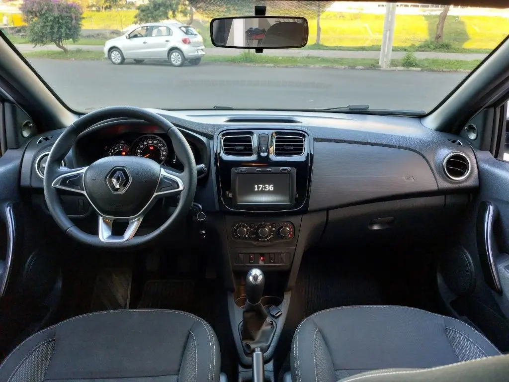 RENAULT Logan - Foto