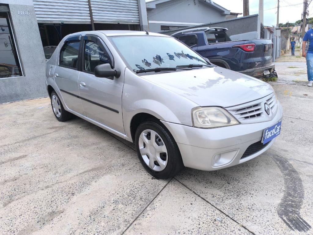 RENAULT Logan - Foto