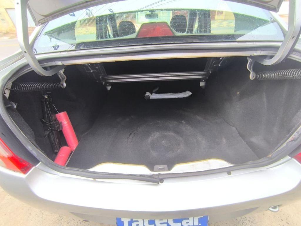 RENAULT Logan - Foto