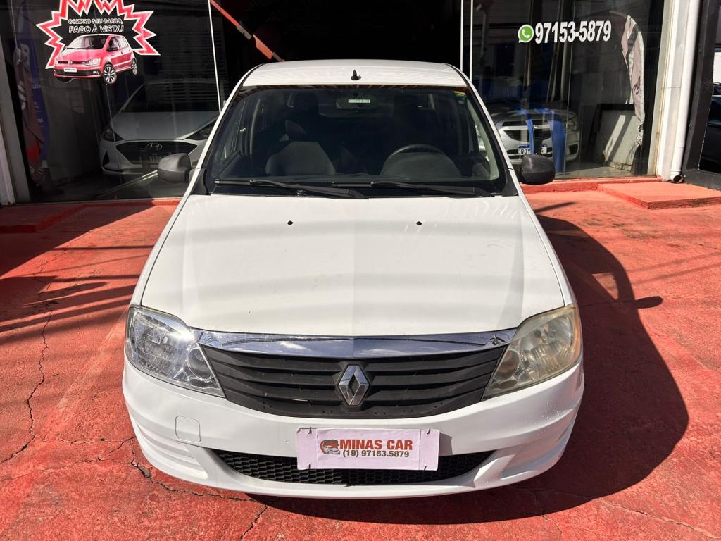 RENAULT Logan - Foto