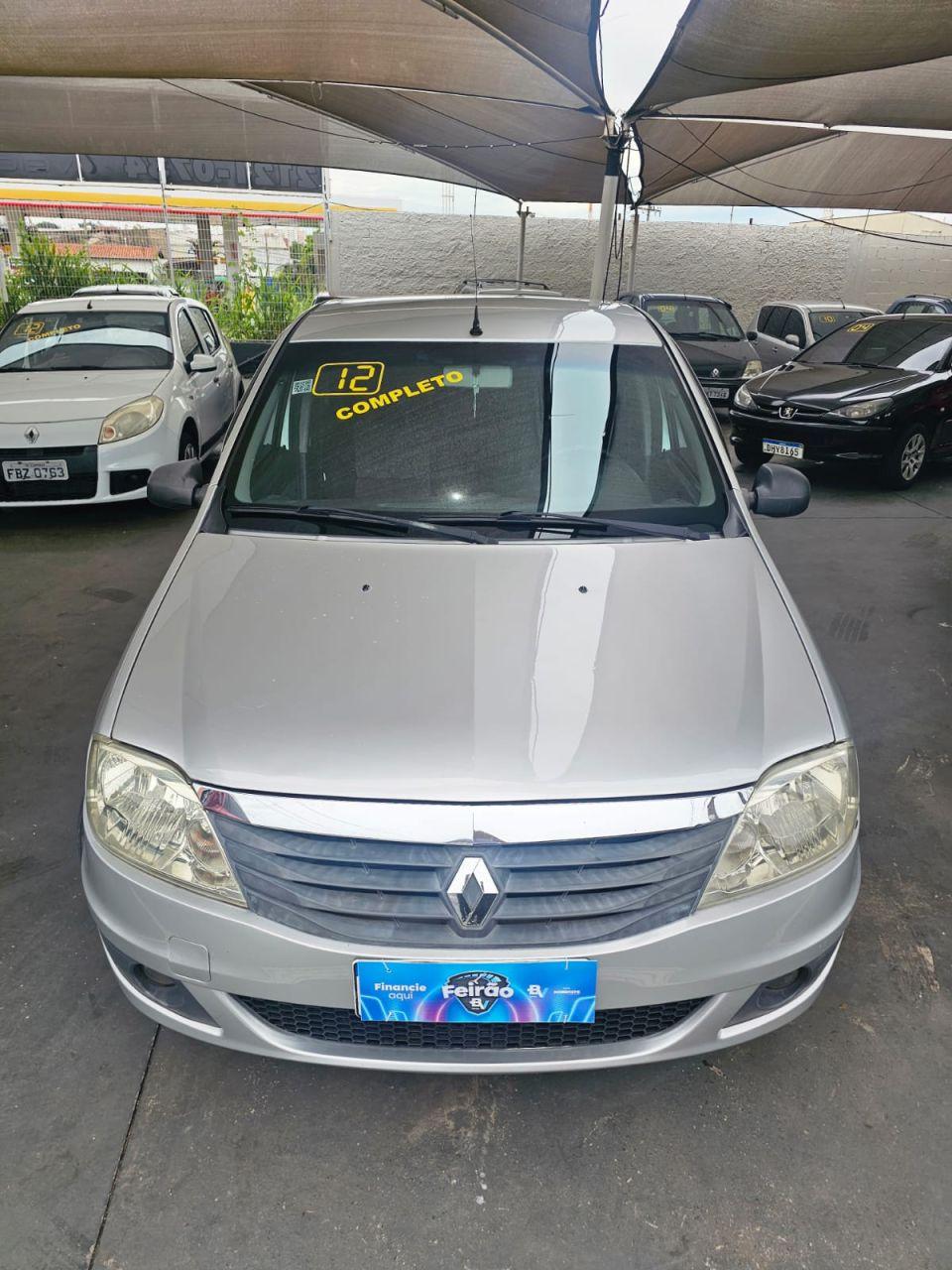 RENAULT Logan - Foto