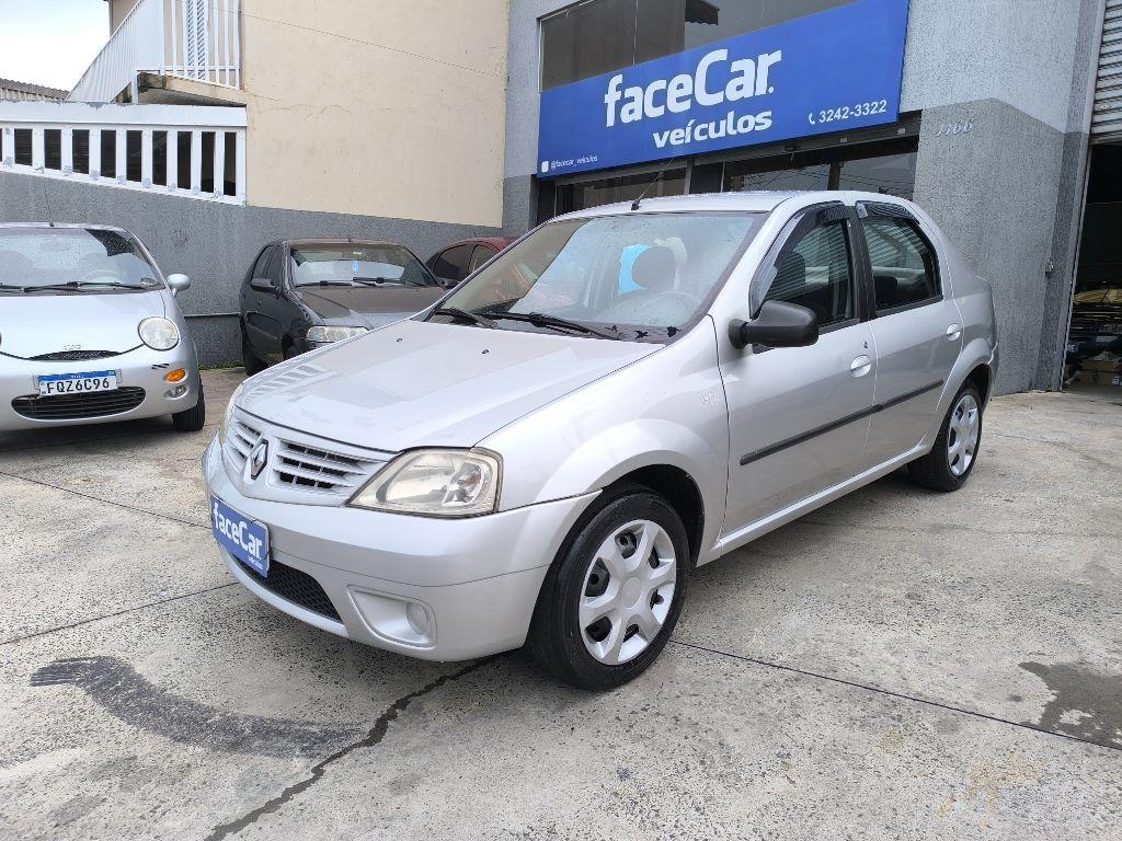 RENAULT Logan - Foto