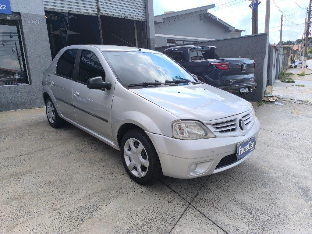 RENAULT Logan - Foto