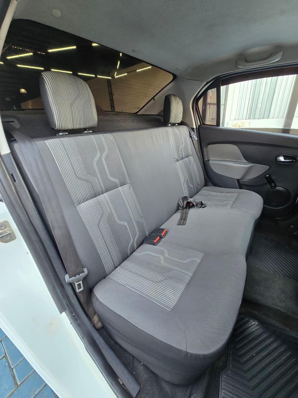 RENAULT Logan - Foto