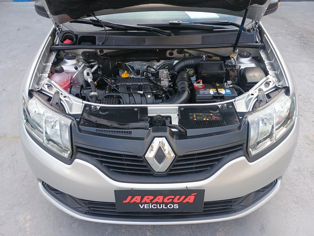 RENAULT Logan - Foto