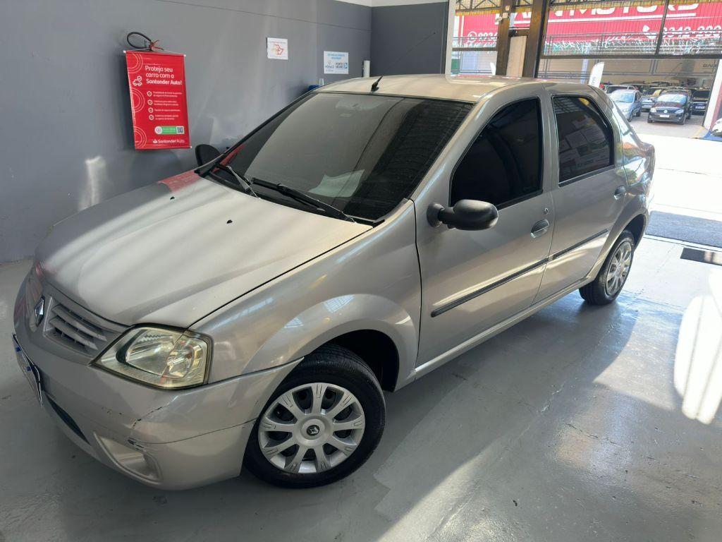 RENAULT Logan - Foto