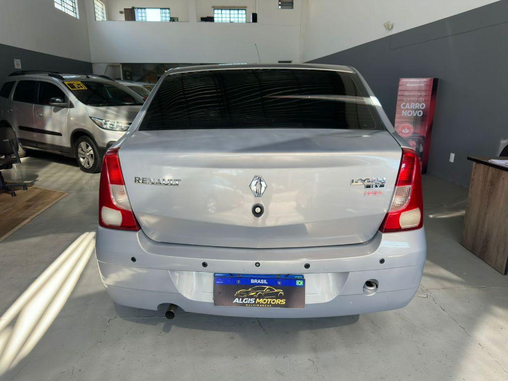 RENAULT Logan - Foto