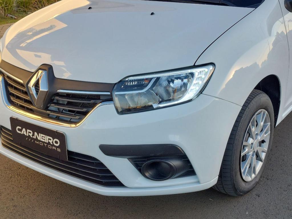 RENAULT Logan - Foto