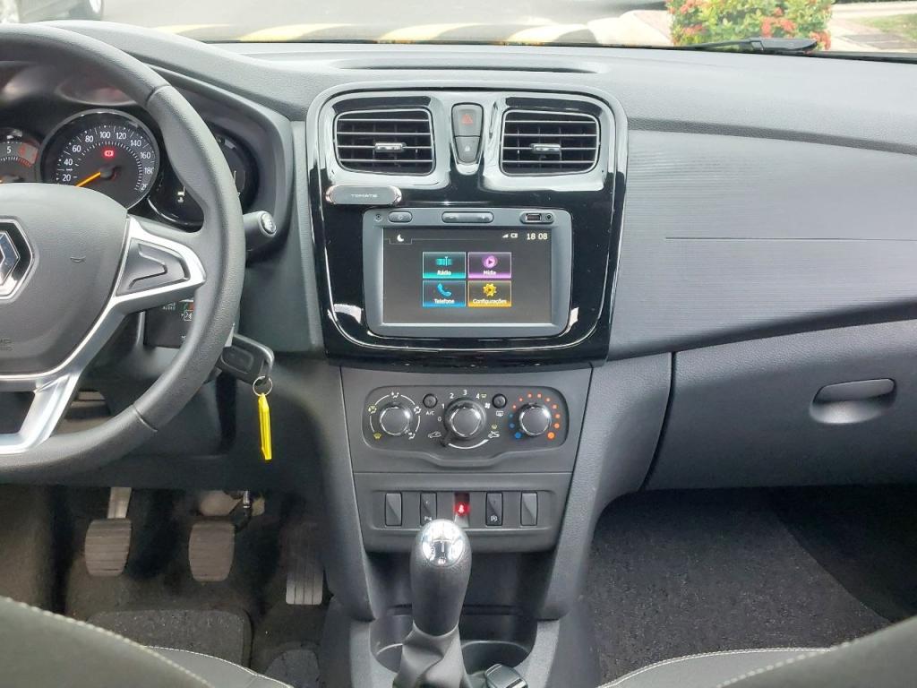 RENAULT Logan - Foto