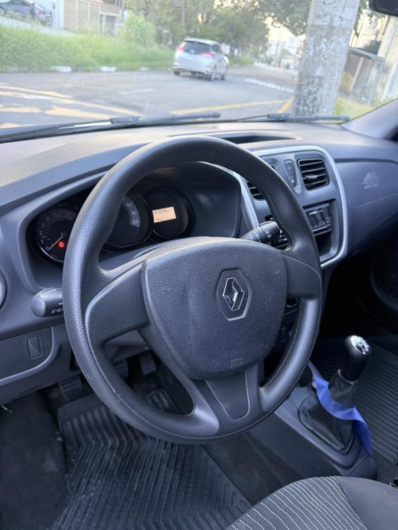 RENAULT Logan - Foto